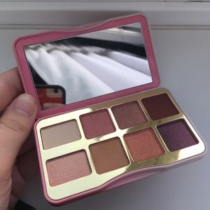 Too Faced mini peach palette